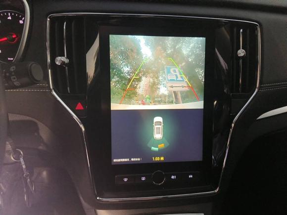 [上海·鄂A] 二手荣威荣威RX52019款 20T 两驱手动4G互联铂金版