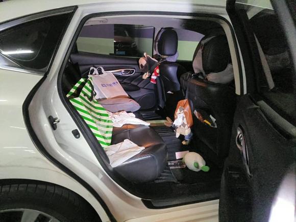 [上海·沪G] 二手英菲尼迪英菲尼迪Q702013款 Q70L 2.5L 舒适版