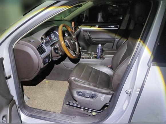 [武汉·鄂A] 二手大众途锐2011款 3.0TSI 舒适型