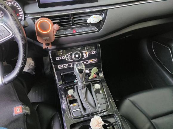 [上海·川J] 二手红旗红旗H52019款 30TD 型动版