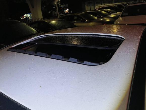 [深圳·粤K] 二手福特福克斯2015款 三厢 1.6L 自动风尚型