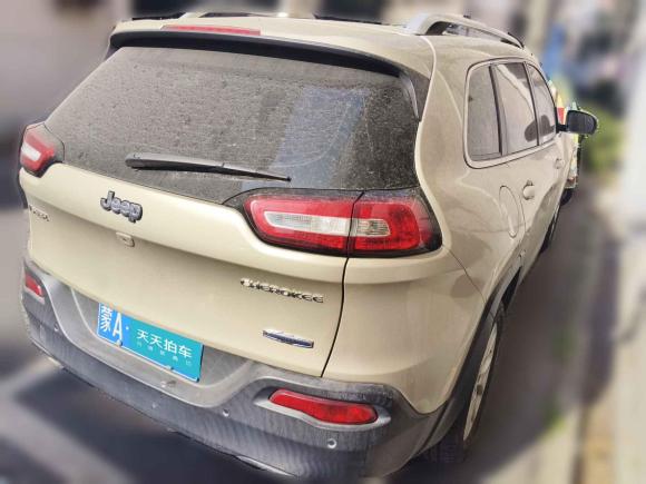 [上海·蒙A] 二手Jeep自由光2016款 2.0L 优越版