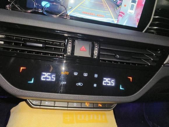 [常州·苏D] 二手红旗红旗HS52019款 2.0T 智联旗享四驱版