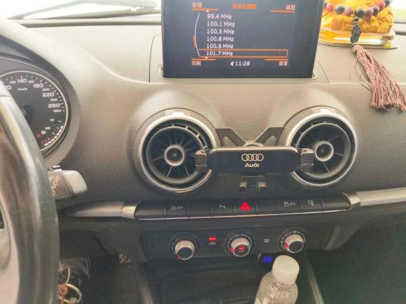 [上海·苏F] 二手奥迪奥迪A32014款 Sportback 35 TFSI 自动时尚型