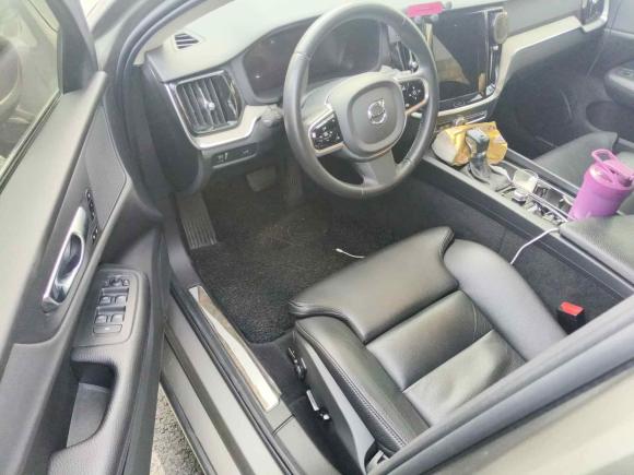 [上海·沪B] 二手沃尔沃沃尔沃S602021款 T4 智远豪华版