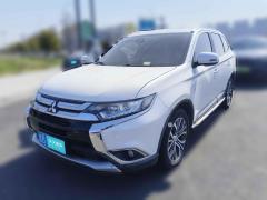 [杭州·鲁B] 三菱欧蓝德2017款 2.0L 两驱荣耀版 5座