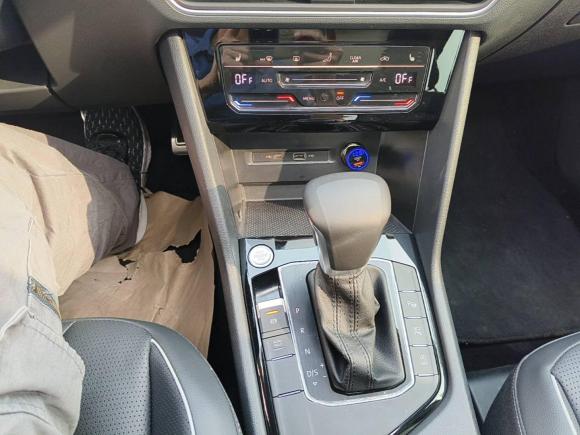 [广州·粤A] 二手大众途观L2024款 330TSI 自动两驱R-Line越享版