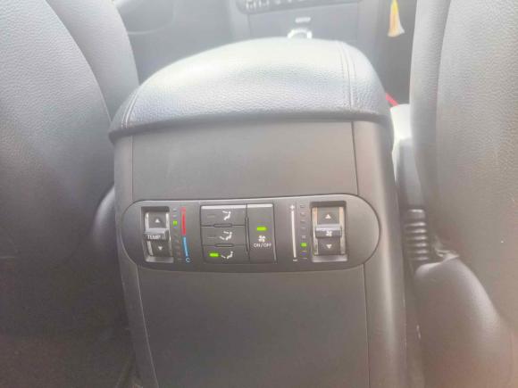 [广州·粤S] 二手起亚霸锐2008款 3.8L 豪华版 国IV