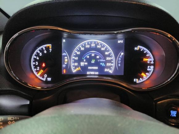 [上海·沪A] 二手Jeep大切诺基2014款 3.0L 舒享导航版