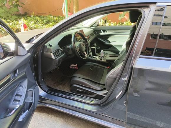 [上海·沪E] 二手本田雅阁2022款 260TURBO 幻夜·尊贵版