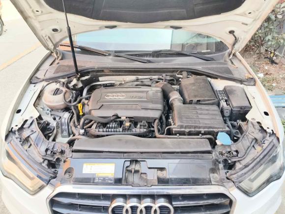 [无锡·苏B] 二手奥迪奥迪A32014款 Limousine 40 TFSI S line 舒适型