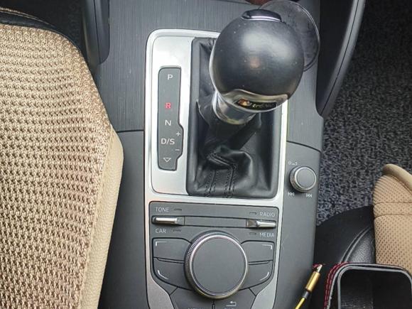 [金华·浙G] 二手奥迪奥迪A32016款 Limousine 35 TFSI 风尚型