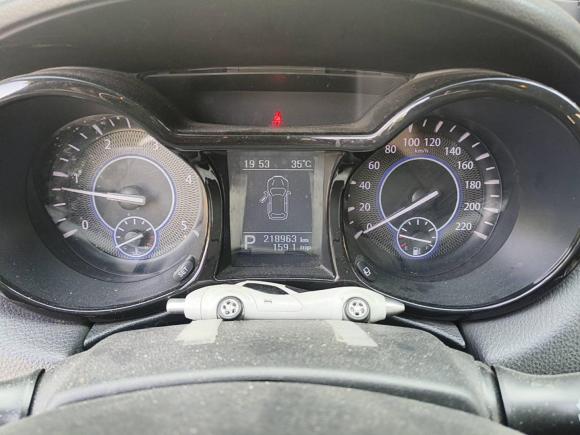 [成都·川A] 二手驭胜驭胜S3502013款 2.4T 自动两驱柴油豪华版5座