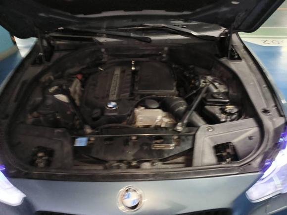 [济南·鲁A] 二手宝马宝马5系GT2010款 535i 豪华型