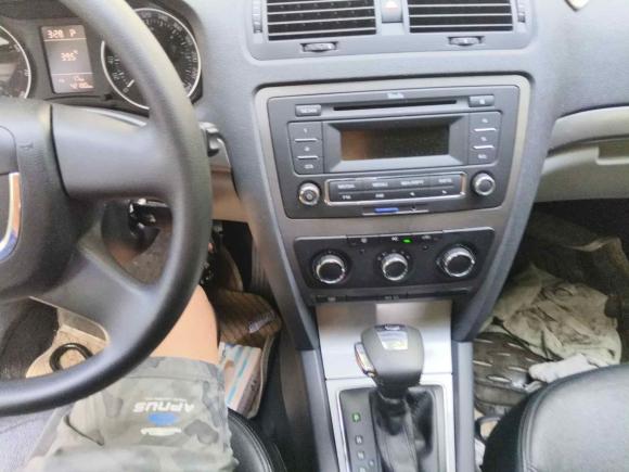 [武汉·鄂A] 二手斯柯达明锐2013款 1.6L 自动逸杰版