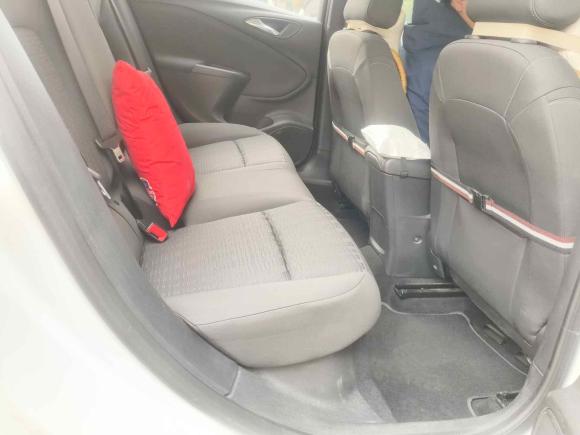 [广州·粤A] 二手别克威朗2018款 两厢 15S 自动进取型