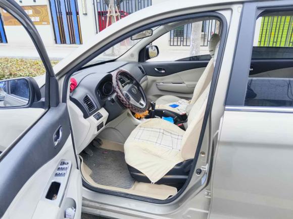 [上海·沪C] 二手东风风行风行S5002016款 1.5L 手动豪华型