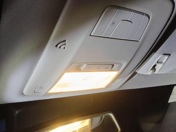 [深圳·粤B] 二手别克别克GL82020款 陆上公务舱 652T 舒适型