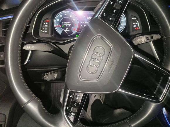 [南京·苏A] 二手奥迪奥迪A6L2020款 45 TFSI 臻选致雅型