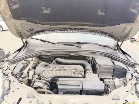 [广州·粤T] 二手沃尔沃沃尔沃XC602015款 T5 AWD 智驭版