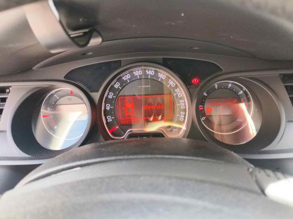 [上海·沪A] 二手雪铁龙雪铁龙C52014款 2.0L 自动尊享型