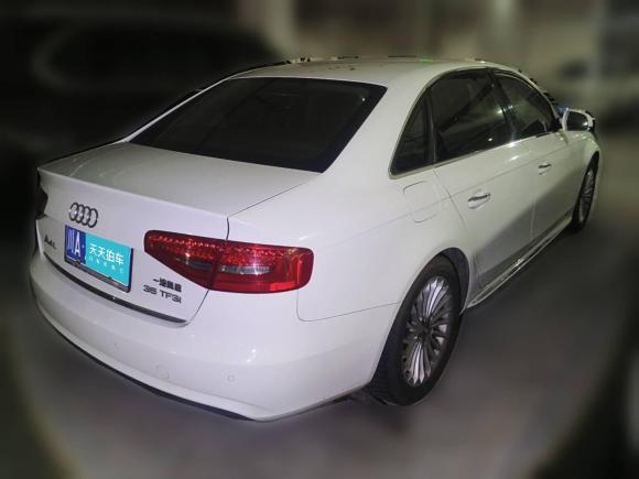 [成都·川A] 二手奥迪奥迪A4L2016款 35 TFSI 典藏版 自动标准型