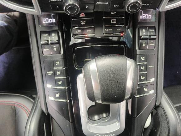 [广州·粤A] 二手保时捷Cayenne2015款 Cayenne 3.0T