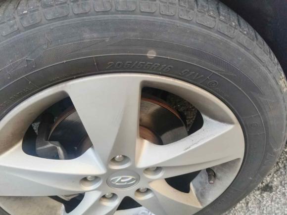 [南京·苏A] 二手现代朗动2012款 1.6L 手动时尚型