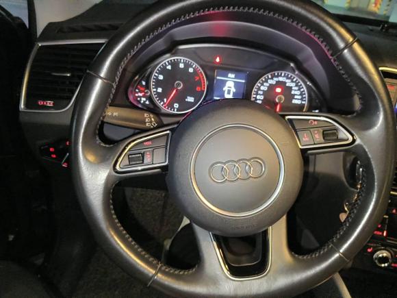 [深圳·粤S] 二手奥迪奥迪Q52016款 40 TFSI 技术型