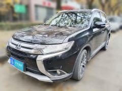 [西安·陕A] 三菱欧蓝德2016款 2.4L 四驱精英版 5座