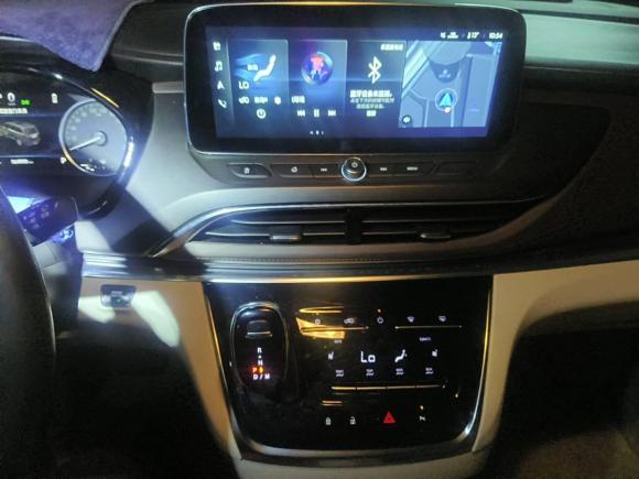 [上海·沪K] 二手别克别克GL82021款 陆上公务舱 652T 豪华型