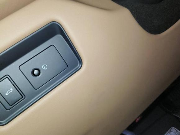 [上海·沪F] 二手捷豹捷豹XFL2022款 XFL 2.0T P250 两驱尊享豪华版