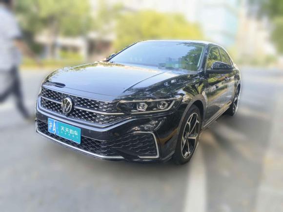 大众帕萨特2023款 改款 330TSI 星空豪华版「上海二手车」「天天拍车」