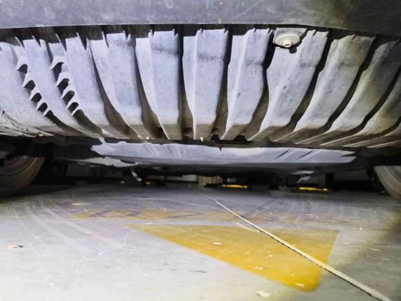 [武汉·鲁A] 二手奔驰奔驰C级2015款 改款 C 200 L