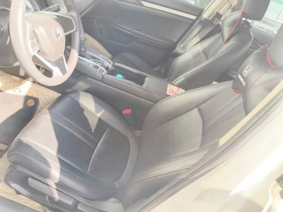 [广州·粤R] 二手本田思域2016款 220TURBO CVT豪华版