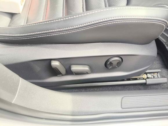 [武汉·鄂A] 二手大众凌渡2015款 280TSI DSG豪华版