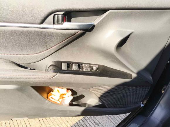 [上海·沪C] 二手丰田凯美瑞2021款 2.0G 豪华版