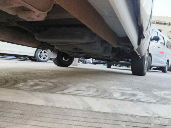 [宁波·浙B] 二手上汽大通MAXUS新途V802016款 2.5T 手动傲运通国IV短轴中顶6座