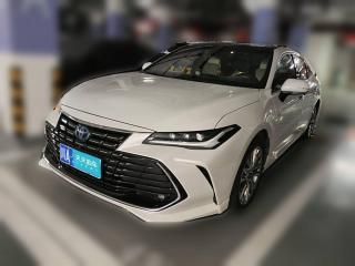 丰田亚洲龙2022款 双擎 2.5L XLE尊贵版