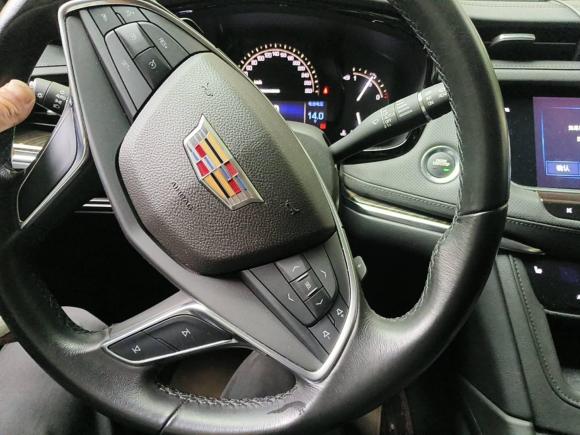 [上海·沪B] 二手凯迪拉克凯迪拉克XT52016款 28T 四驱豪华型