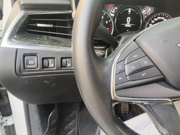 [上海·沪J] 二手凯迪拉克凯迪拉克XT52018款 25T 豪华型