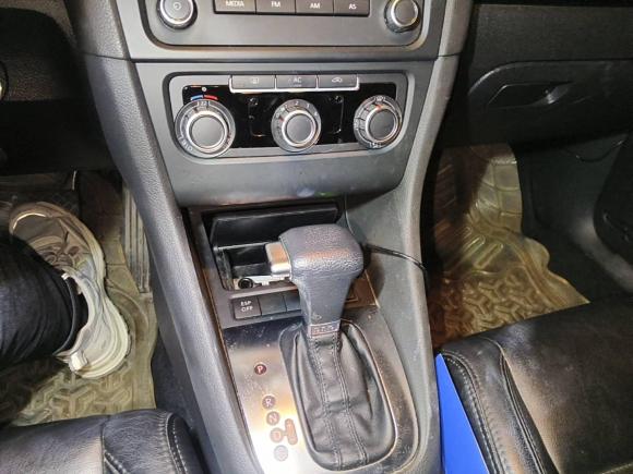 [济南·鲁A] 二手大众高尔夫2010款 1.6 自动舒适型