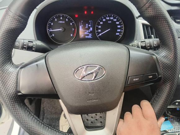 [上海·沪H] 二手现代北京现代ix252015款 1.6L 自动两驱智能型GLS