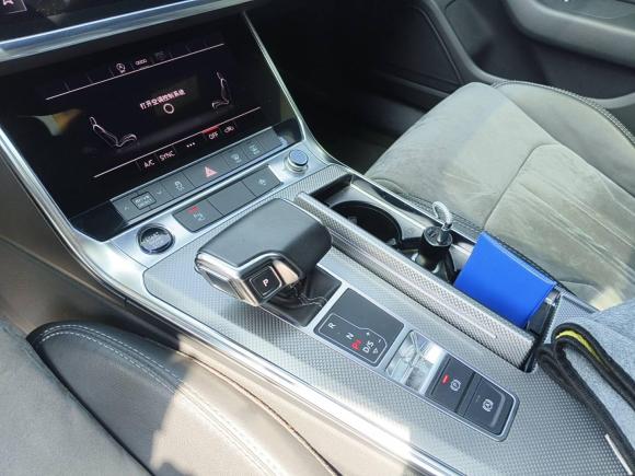 [广州·粤A] 二手奥迪奥迪A6L2021款 40 TFSI 豪华动感型