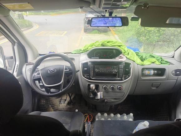 [苏州·苏U] 二手上汽大通MAXUS新途V802019款 2.5T经典款6挡手动傲运通短轴中顶5/6座