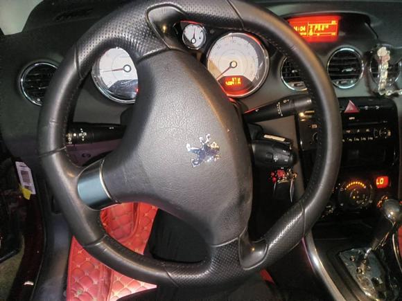 [成都·川A] 二手标致标致3082009款 1.6T CC 自动豪华型