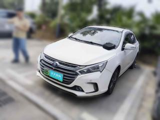 比亚迪秦新能源2017款 1.5T 秦100