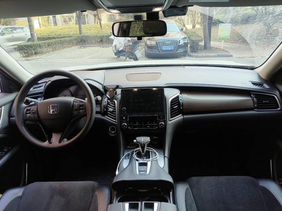 [上海·沪G] 二手本田冠道2017款 240TURBO 两驱精英版