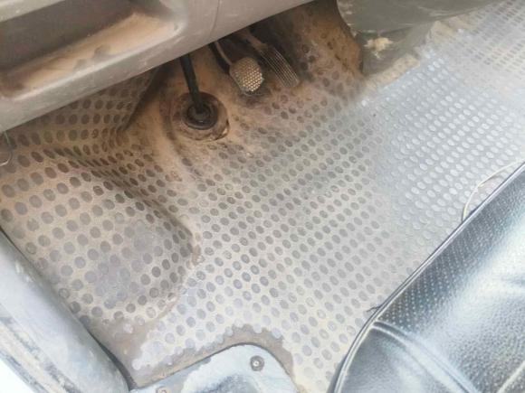 [嘉兴·浙F] 二手上汽大通MAXUS新途V802018款 2.5T AMT傲运通长轴中顶7/10座