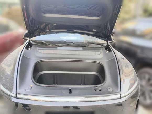 [上海·沪B] 二手特斯拉Model Y L2025款 长续航全轮驱动版